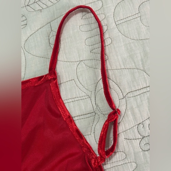 NEW Reformation Merel Velvet Dress Cherry Red Bodycon Low Back - Picture 6 of 6